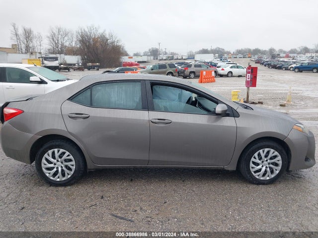 Toyota COROLLA LE 2017 5YFBURHE9HP581677 Image 13