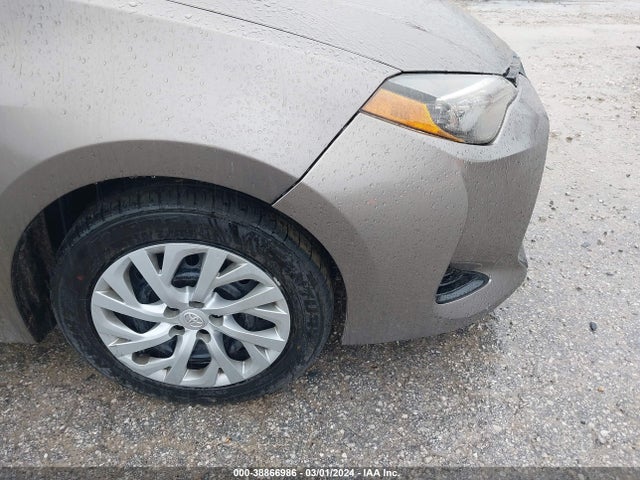 Toyota COROLLA LE 2017 5YFBURHE9HP581677 Image 19
