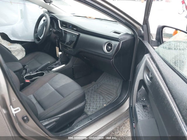 Toyota COROLLA LE 2017 5YFBURHE9HP581677 Image 5