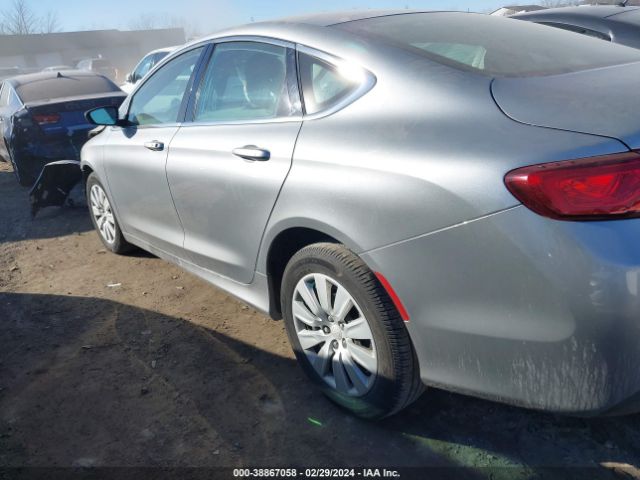 1C3CCCFB5FN618395 Chrysler 200 LX