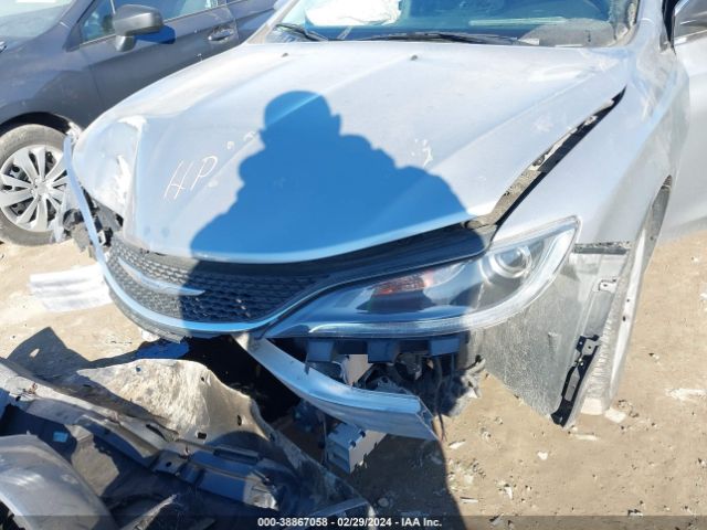 1C3CCCFB5FN618395 Chrysler 200 LX