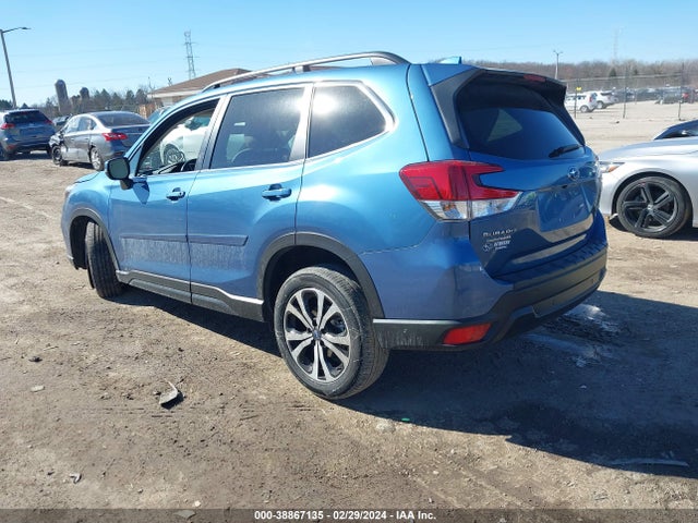 Subaru Forester Limited 2021 JF2SKAUC9MH497796 Image 3