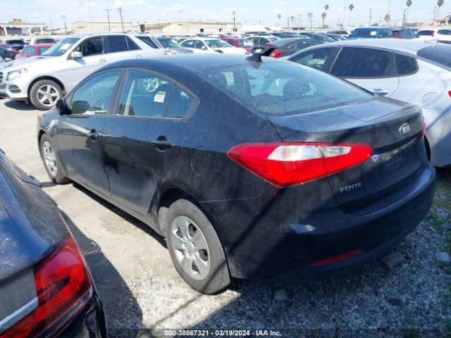 KNAFK4A65G5611215 KIA FORTE LX