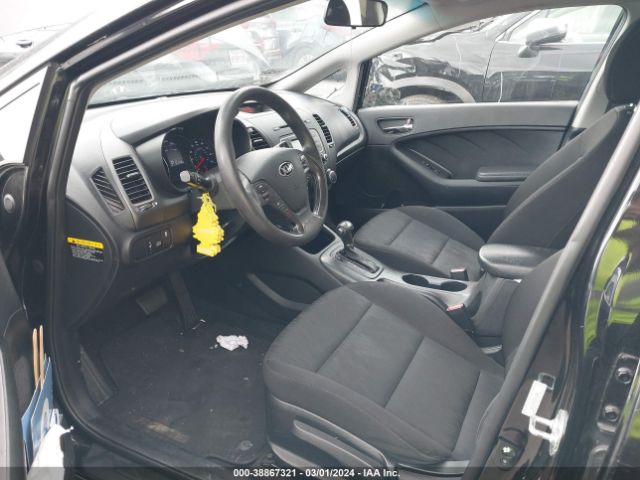 KNAFK4A65G5611215 KIA FORTE LX