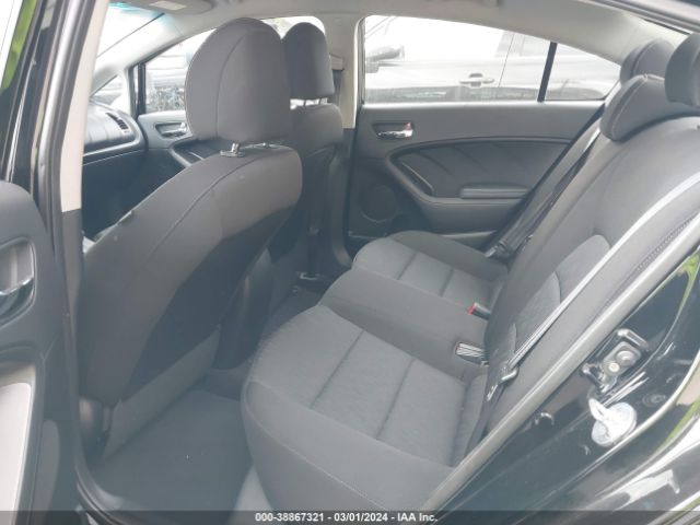 KNAFK4A65G5611215 KIA FORTE LX