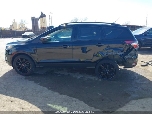Ford ESCAPE SE 2018 1FMCU9GD9JUD59089 Image 15