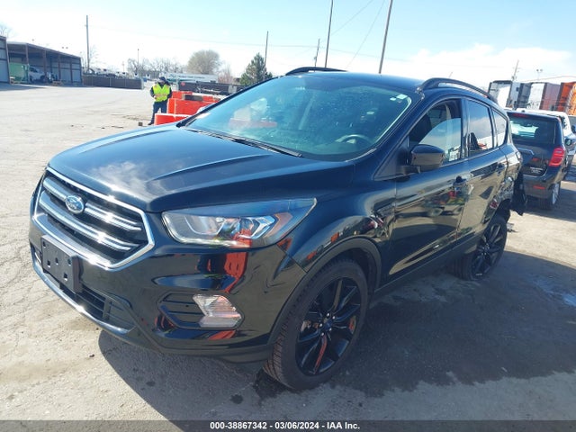 Ford ESCAPE SE 2018 1FMCU9GD9JUD59089 Image 2
