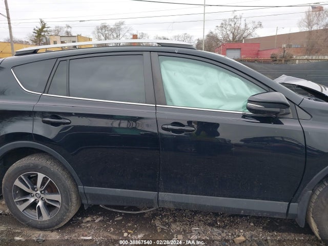 Toyota Rav4 Xle 2018 2T3RFREV5JW759528 Image 13