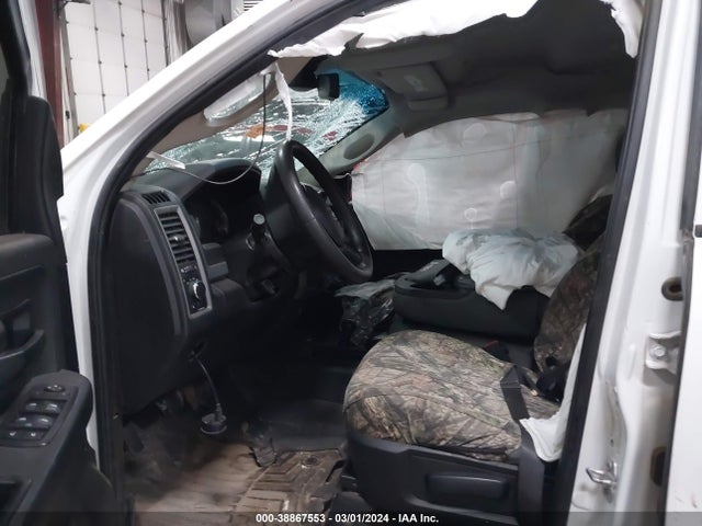 RAM 2500 Tradesman  4x4 6'4 Box 2018 3C6UR5CL2JG334142 Image 5