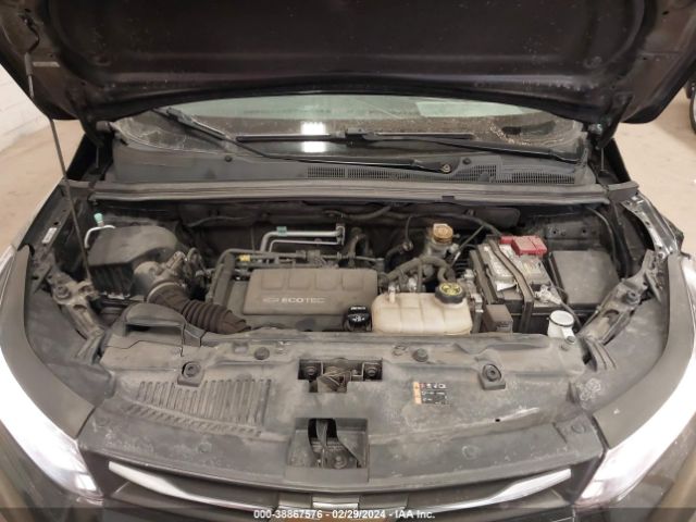 3GNCJPSB8JL262653 Chevrolet Trax Lt
