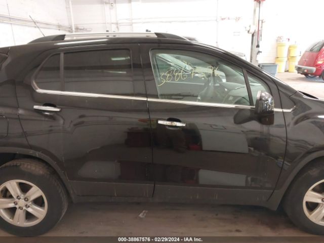 3GNCJPSB8JL262653 Chevrolet Trax Lt