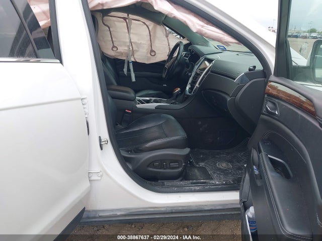 3GYFNBE38FS541626 Cadillac Srx Luxury Collection