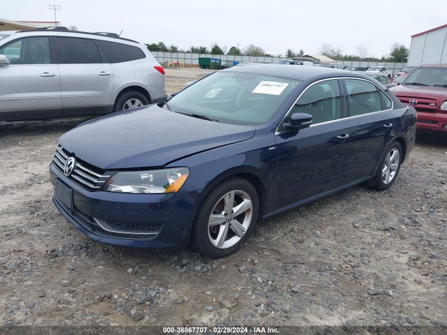 1VWAT7A39EC031361 Volkswagen Passat 1.8t Wolfsburg Edition