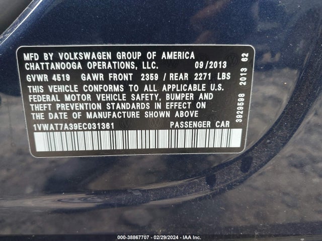 1VWAT7A39EC031361 Volkswagen Passat 1.8t Wolfsburg Edition