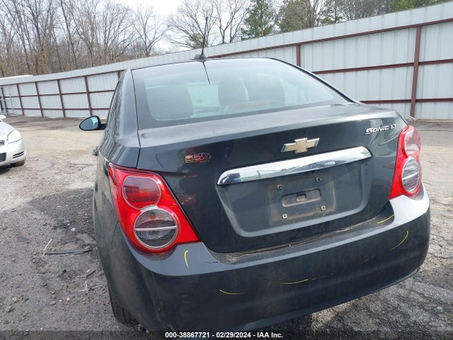 Chevrolet Sonic Lt Auto 2015 1G1JC5SH6F4129110 Image 3