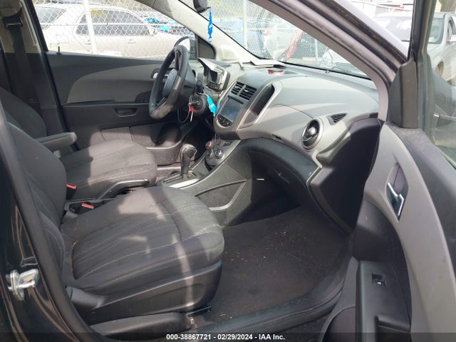 Chevrolet Sonic Lt Auto 2015 1G1JC5SH6F4129110 Image 5