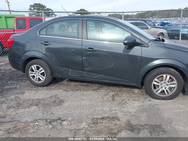 Chevrolet Sonic Lt Auto 2015 1G1JC5SH6F4129110 Image 6