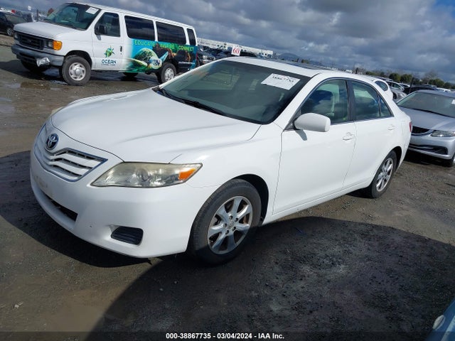 38867735 :رقم المزاد ، JTNBK3EK3B3050466 vin ، 2011 Toyota Camry Le V6 مزاد بيع