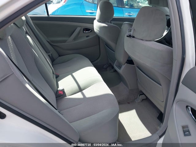 38867735 :رقم المزاد ، JTNBK3EK3B3050466 vin ، 2011 Toyota Camry Le V6 مزاد بيع