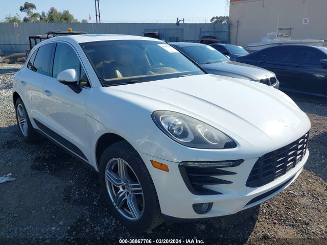 2015 PORSCHE MACAN WP1AB2A56FLB60720 Photo 0