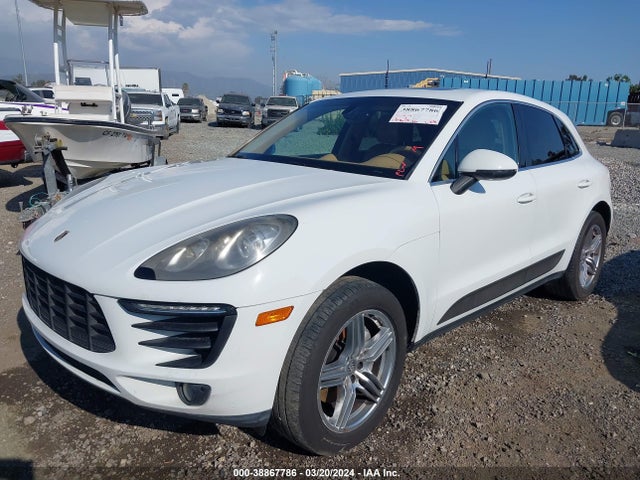 2015 PORSCHE MACAN WP1AB2A56FLB60720 Photo 1