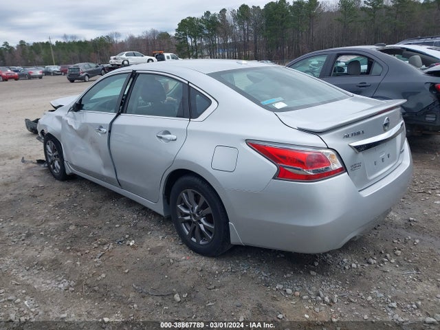Nissan Altima 2.5 S 2015 1N4AL3AP8FC491892 Image 3