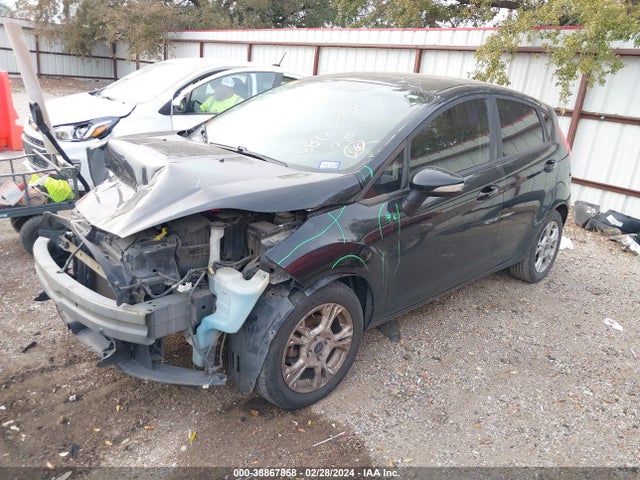 Ford FIESTA SE 2016 3FADP4EJ1GM201649 Image 2