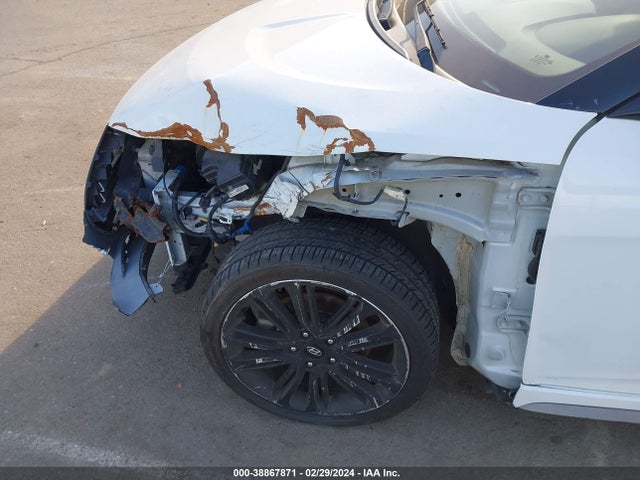 Hyundai Veloster Turbo 2016 KMHTC6AE4GU289724 Image 14
