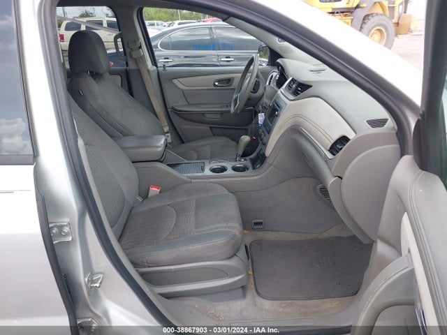 Chevrolet Traverse Ls 2016 1GNKRFKD9GJ288291 Image 5
