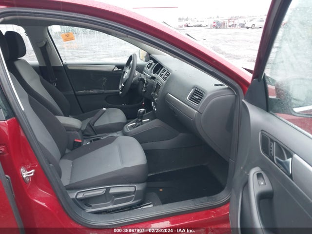 3VW2B7AJ5HM229864 Volkswagen Jetta 1.4t S