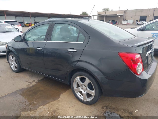 Chevrolet Sonic Ltz Auto 2015 1G1JE5SB8F4140163 Image 3