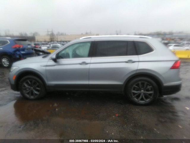 3VV2B7AX5NM126979 Volkswagen Tiguan 2.0t Se