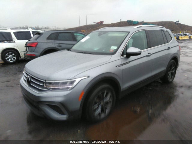 3VV2B7AX5NM126979 Volkswagen Tiguan 2.0t Se