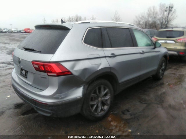 3VV2B7AX5NM126979 Volkswagen Tiguan 2.0t Se