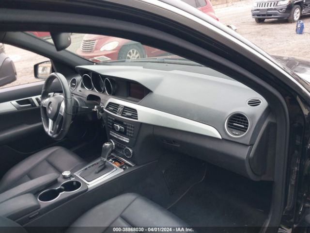 WDDGF8AB9EA942700 Mercedes-Benz C 300 Luxury 4matic/sport 4matic