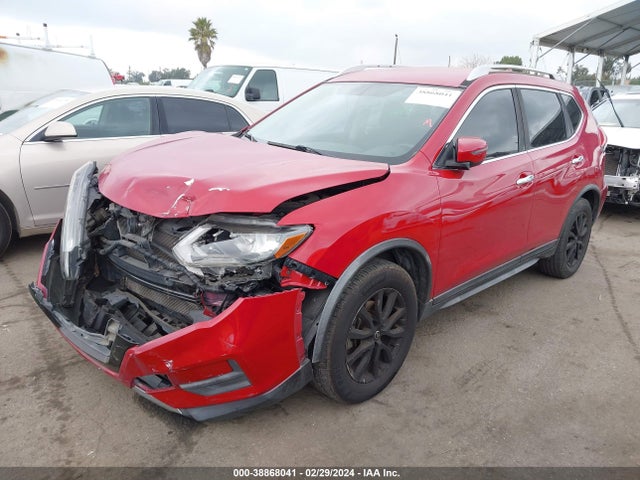 Nissan ROGUE SV 2017 JN8AT2MT6HW380762 Image 2