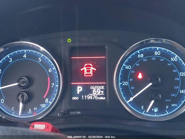 Toyota COROLLA LE 2018 5YFBURHE0JP815906 Image 7