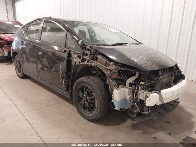 Toyota Prius Three 2015 JTDKN3DU0F1926197 Image 1