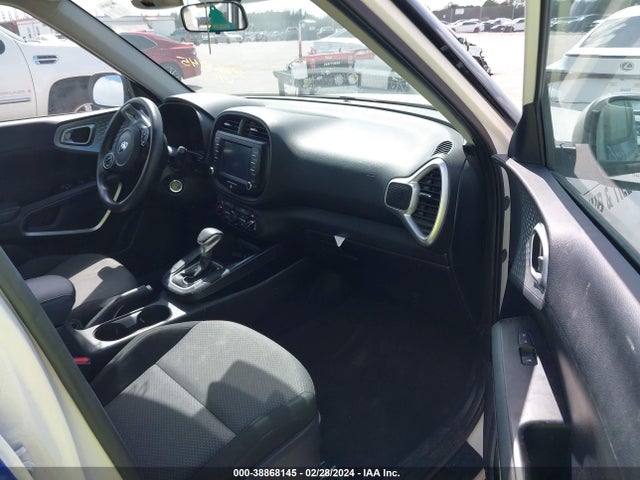 KIA SOUL LX 2020 KNDJ23AUXL7076905 Image 5