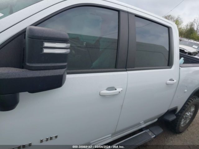 1GC1YNEY1NF259397 Chevrolet Silverado 2500hd 4wd  Standard Bed Lt