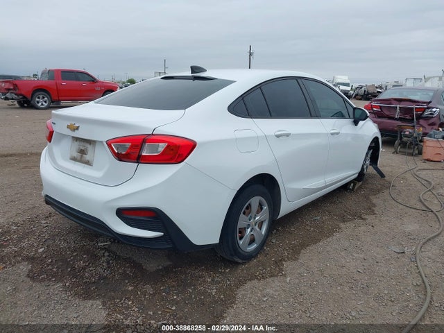Chevrolet Cruze Ls Auto 2018 1G1BC5SM4J7113125 Image 4