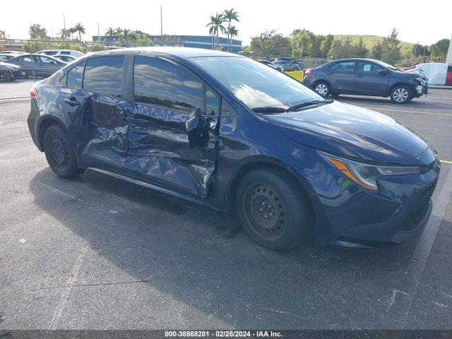 Toyota COROLLA LE 2022 JTDEPMAE8NJ203111 Image 1