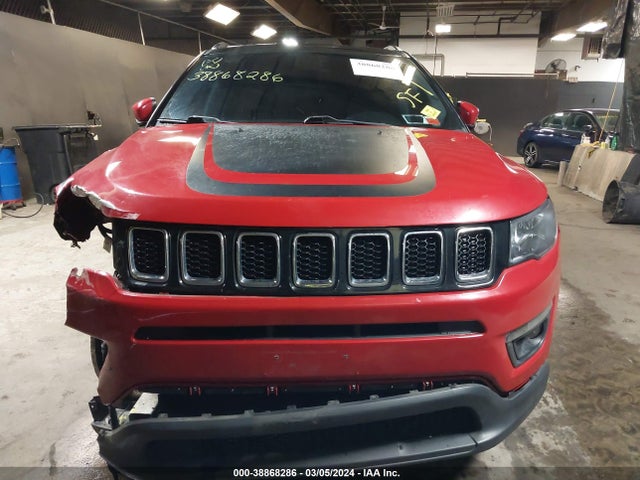 Jeep Compass Latitude 4x4 2018 3C4NJDBB4JT261547 Image 12