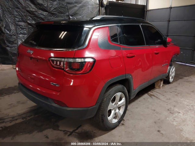 Jeep Compass Latitude 4x4 2018 3C4NJDBB4JT261547 Image 4