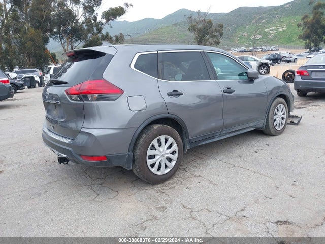 Nissan ROGUE S 2017 5N1AT2MN2HC742242 Image 4