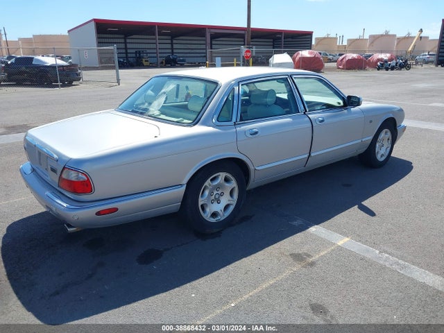 2003 JAGUAR XJ SAJDA14C13LF58780 Photo 3