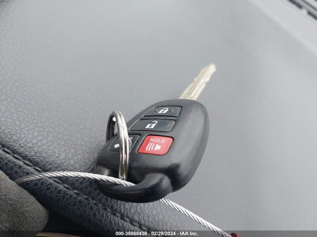 Toyota COROLLA LE 2016 5YFBURHE4GP405277 Image 11
