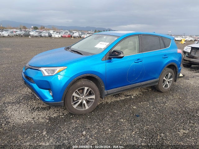 Toyota Rav4 Xle 2017 JTMRFREVXHJ152985 Image 2