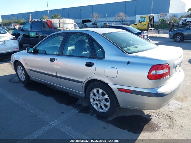 2002 VOLVO S40 A/A SR VIN: YV1VS29542F852050