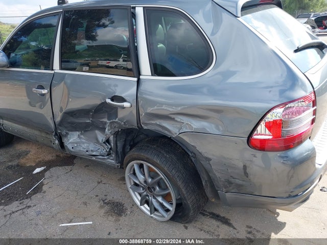 2006 PORSCHE CAYENNE WP1AA29P76LA28316 Photo 5